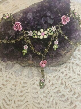 Vintage Avon Fashion Flower Swag Necklace Pink Rose Floral 2001